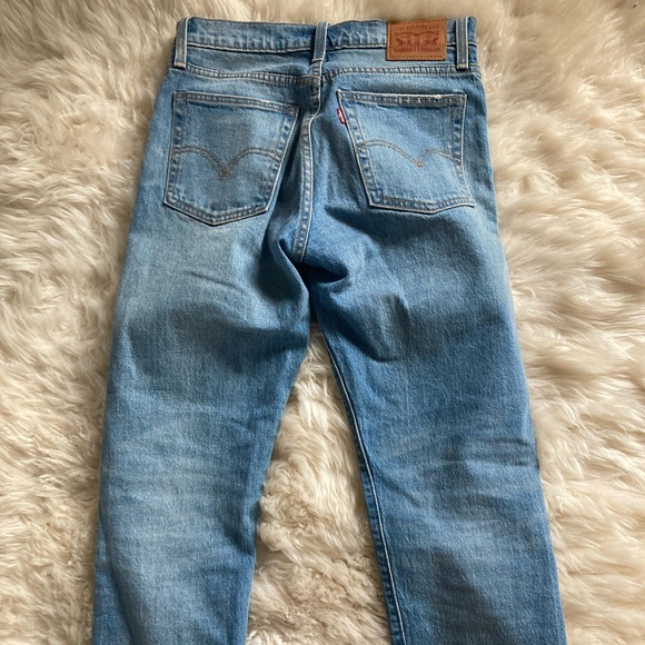 Levi’s wedgie jeans - Picture 3 of 5